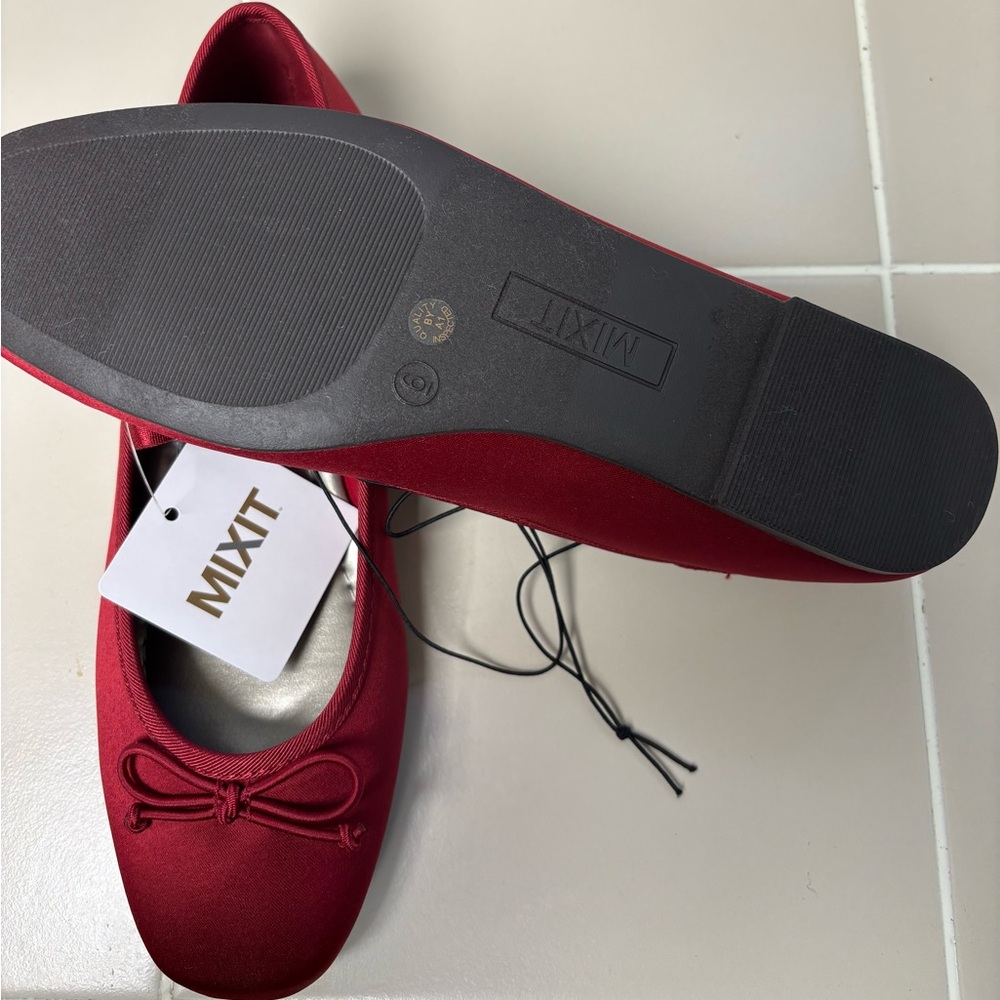 Mixit Red Flats with Bow and Suede-like Finish